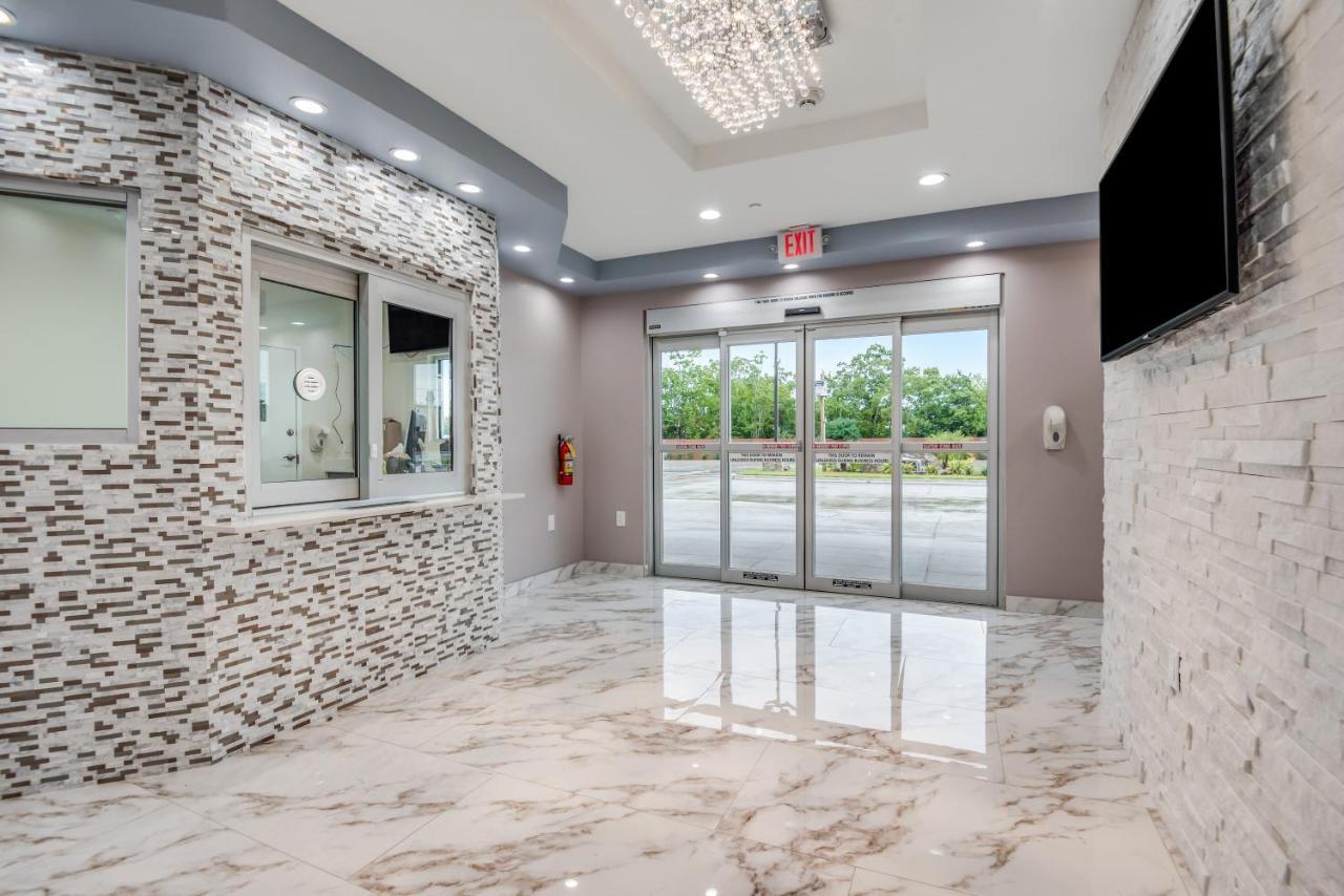 Americas Best Value Inn & Suites Houston At Hwy 6 Exterior foto
