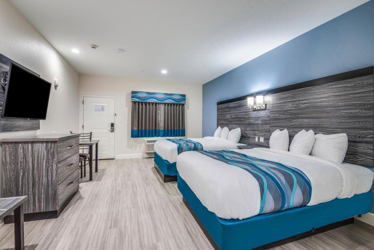 Americas Best Value Inn & Suites Houston At Hwy 6 Exterior foto